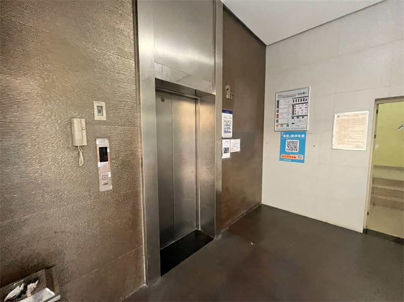 电梯厅